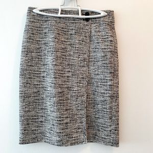 Ann Taylor black and white Tweed skirt